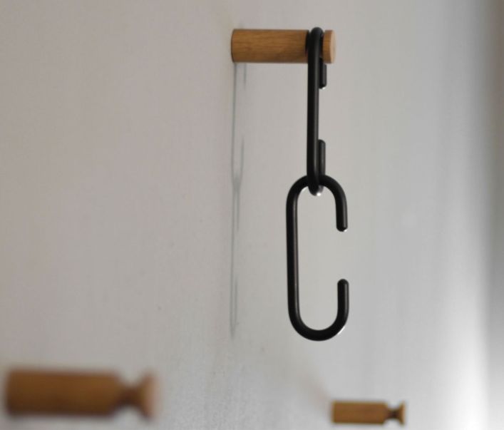 Dock Wall Hook Oak and 2 multifunctional Hooks