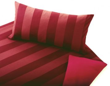 Reversible Bed Linen Beaver/Satin - raspberry/teak